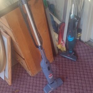 Bissell PowerForce Feather Weight Bag less Vacuum in Gray and Blue